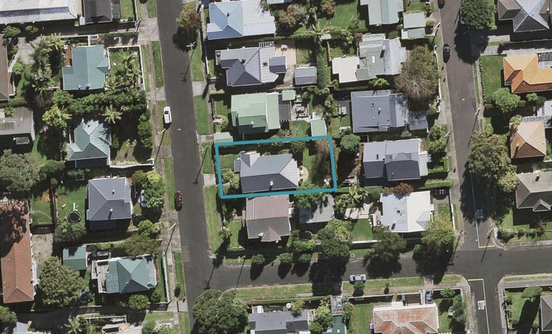 67 Cameron Street, Onehunga, Auckland - Carousel 1