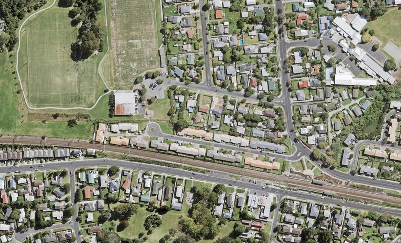9/8 Robertson Road, Ranui, Auckland - Carousel 1