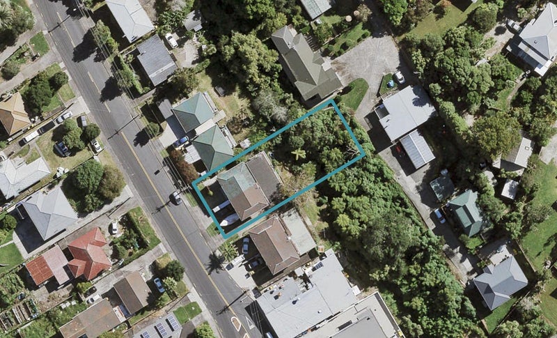 2/10 Sunnyside Road, Sunnyvale, Auckland - Carousel 1