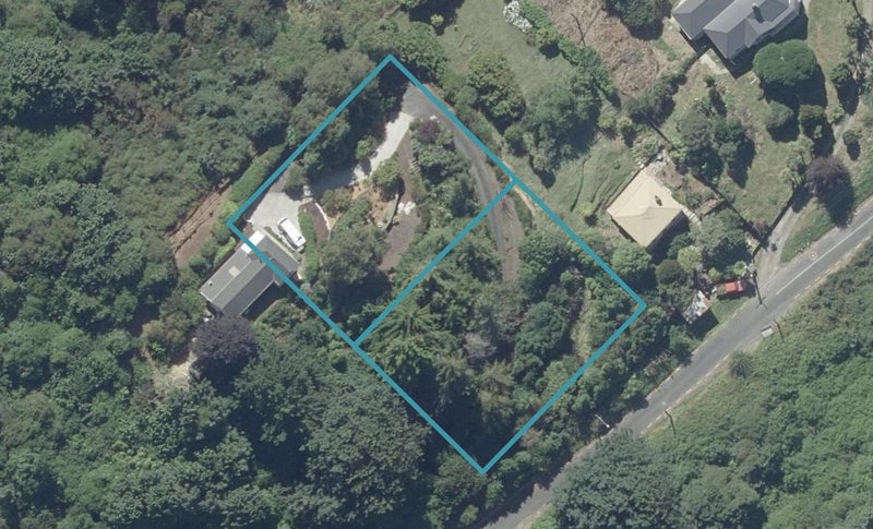 16 Coombe Hay Terrace, Careys Bay, Dunedin - Carousel 1