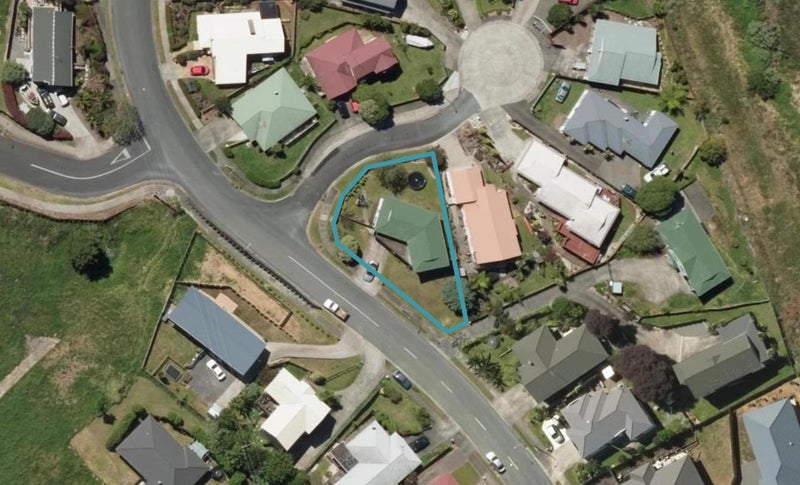 49 Ridgeway Drive, Kamo, Whangarei - Carousel 1