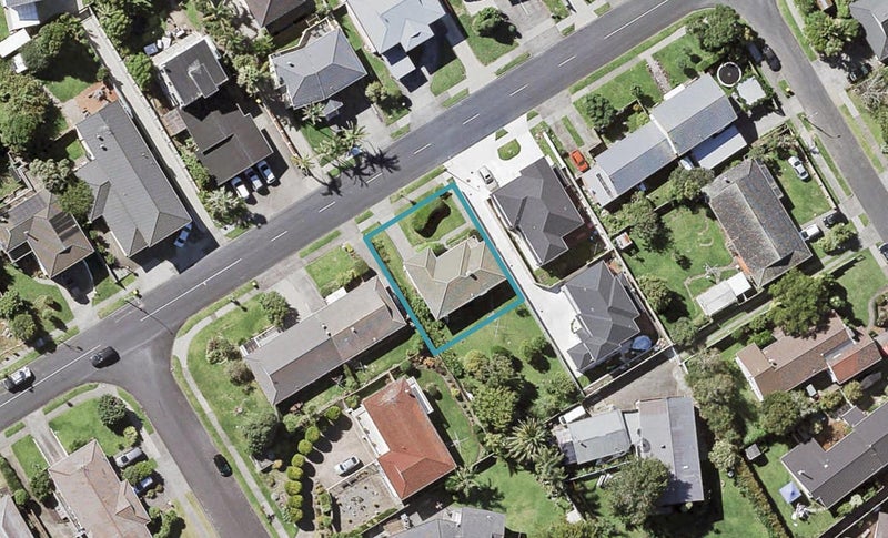 21 Sea Spray Drive, Bucklands Beach, Auckland - Carousel 1