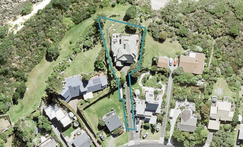 90 Pacific Parade, Army Bay, Whangaparaoa - Carousel 1