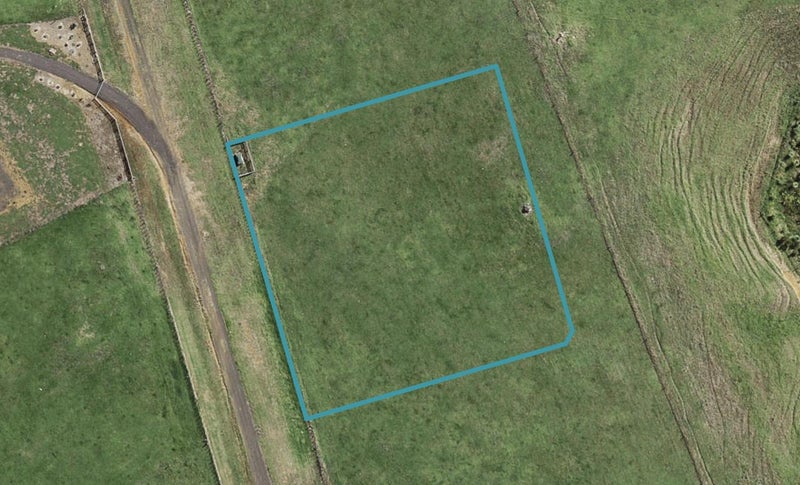 44 Opoia Drive, Waiuku - Carousel 1