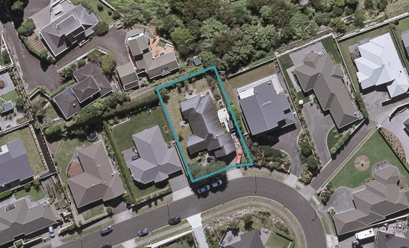 7 Manukaka Heights, Hurdon, New Plymouth - Carousel 1