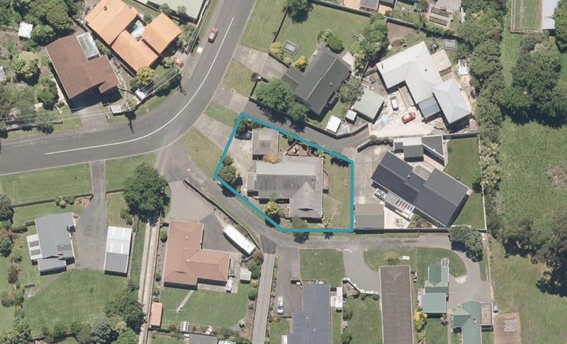9 Burtts Road, Durie Hill, Whanganui - Carousel 1