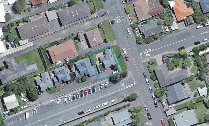 2 Samuel Parnell Road, Karori, Wellington - Carousel 1