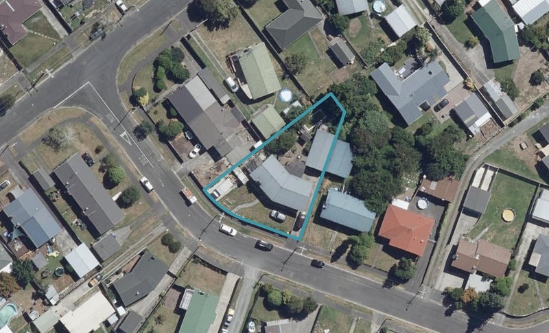 3 Cricket Place, Melville, Hamilton - Carousel 1