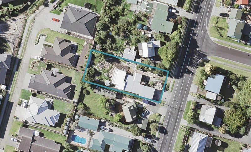 40 Shelly Bay Road, Beachlands, Auckland - Carousel 1