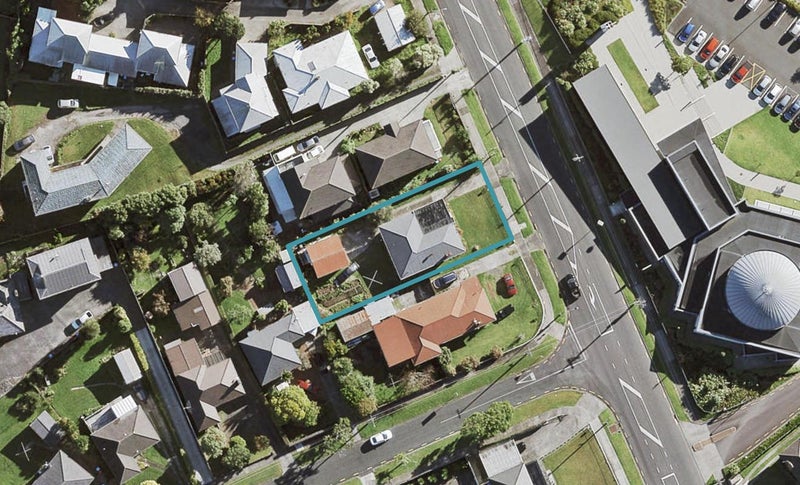 253 Richardson Road, New Windsor, Auckland - Carousel 1