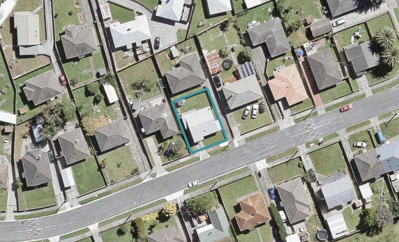 1/35 Strand Crescent, Naenae, Lower Hutt - Carousel 1