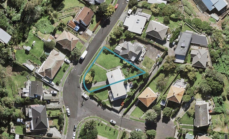 16 Dally Terrace, Mount Roskill, Auckland - Carousel 1