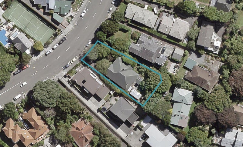 10 Bloomfield Terrace, Hutt Central, Lower Hutt - Carousel 1