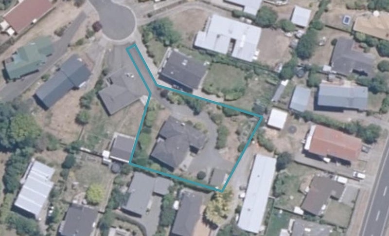 51 Tremaine Avenue, Two Mile Bay, Taupo - Carousel 1