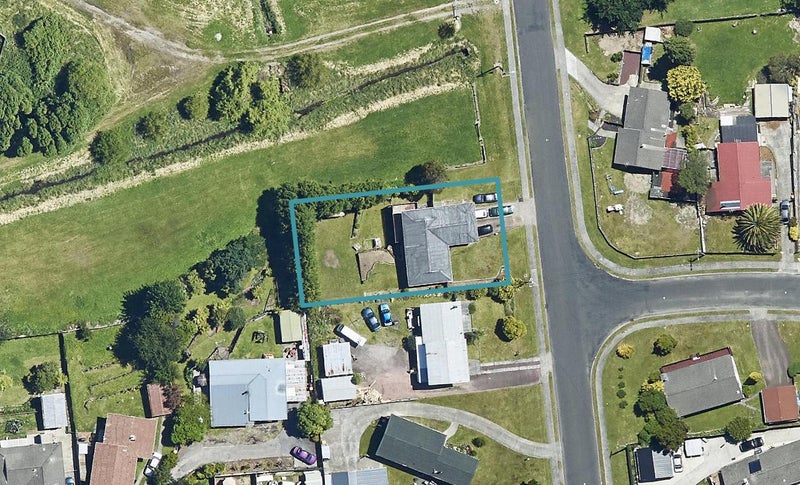 15 Alison Street, Mangakakahi, Rotorua - Carousel 1