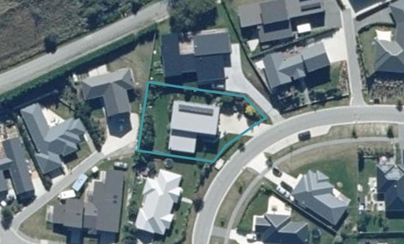 23 Oxfordshire Avenue, Lower Shotover, Queenstown - Carousel 1