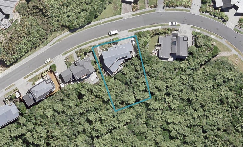 13 Arahiwi Grove, Tirohanga, Lower Hutt - Carousel 1