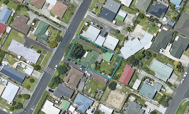 38 Hillstone Avenue, Gate Pa, Tauranga - Carousel 1