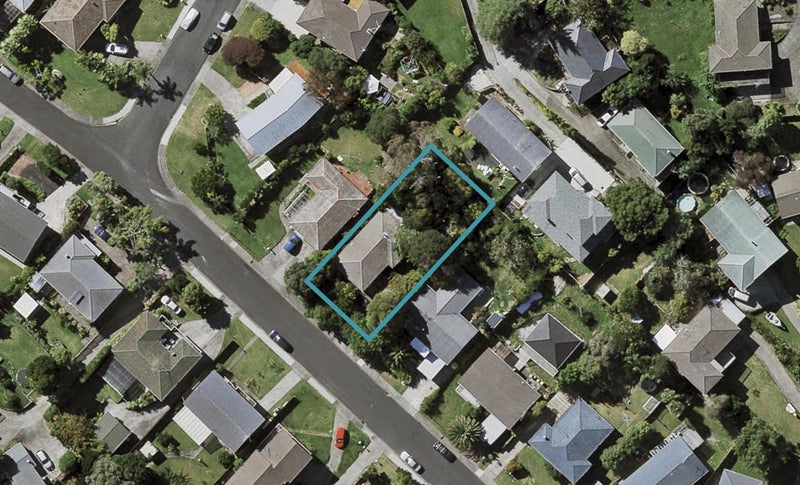 97 Salamanca Road, Sunnynook, Auckland - Carousel 1