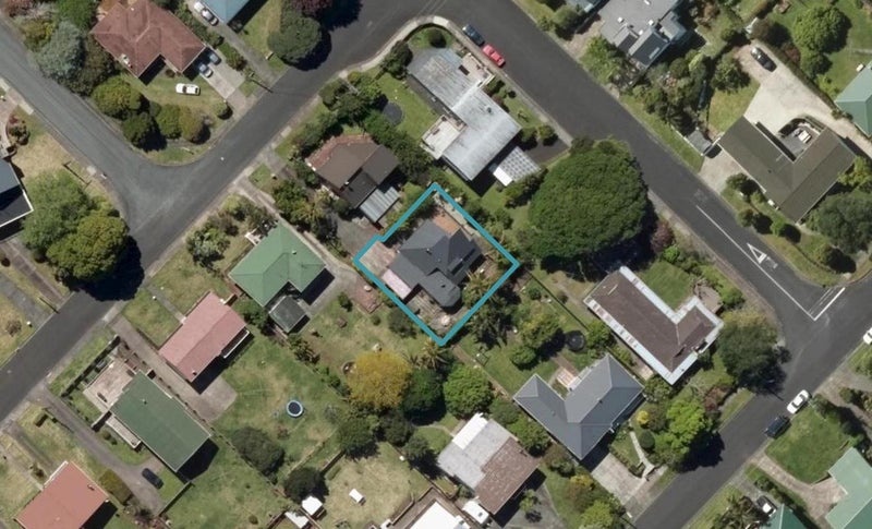 14 Hoey Street, Kamo, Whangarei - Carousel 1
