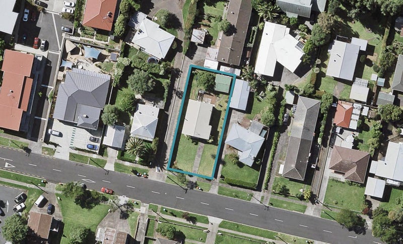 16 Kings Road, Panmure, Auckland - Carousel 1
