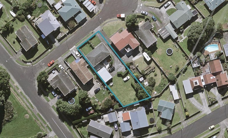 6 Pomare Place, Spotswood, New Plymouth - Carousel 1