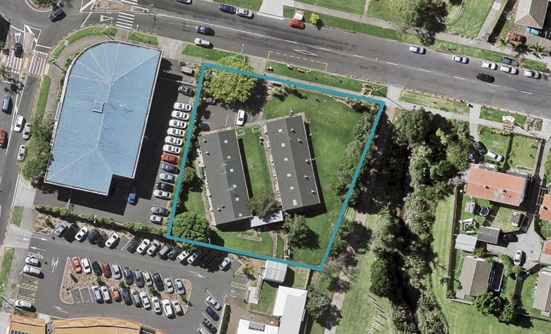 6/208 Taniwha Street, Glen Innes, Auckland - Carousel 1