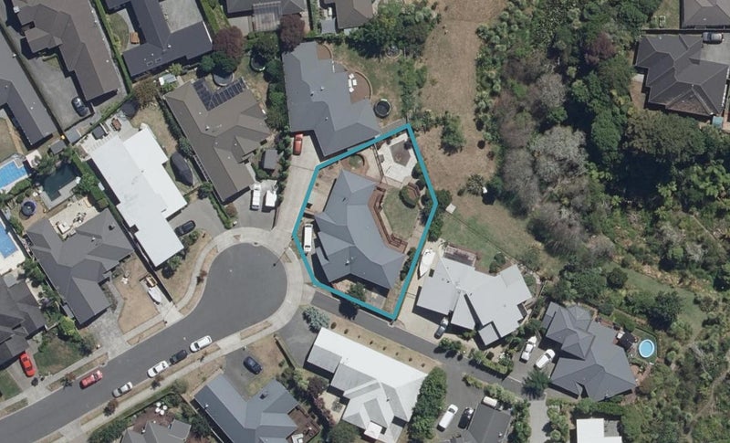 13 Grenache Place, Rototuna, Hamilton - Carousel 1