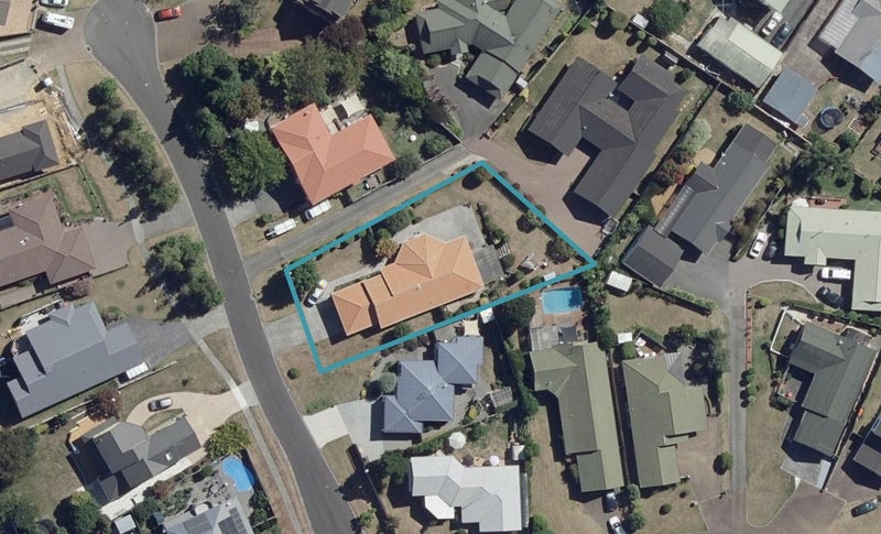 6 Silhouette Way, Western Heights, Hamilton - Carousel 1