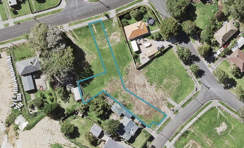 104D Leybourne Circle, Glen Innes, Auckland - Carousel 1