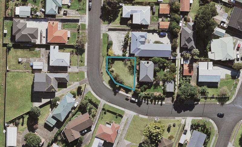 13A Tarata Crescent, Mangere Bridge, Auckland - Carousel 1