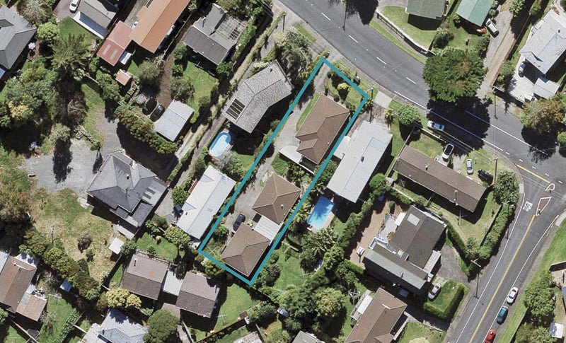 3/122 Waimumu Road, Massey, Auckland - Carousel 1