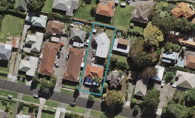 16A Weston Avenue, Papatoetoe, Auckland - Carousel 1