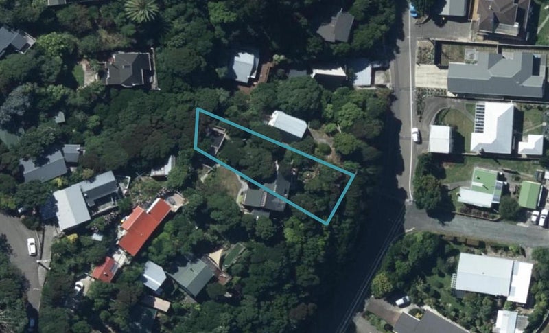 39 Airlie Road, Plimmerton, Porirua - Carousel 1