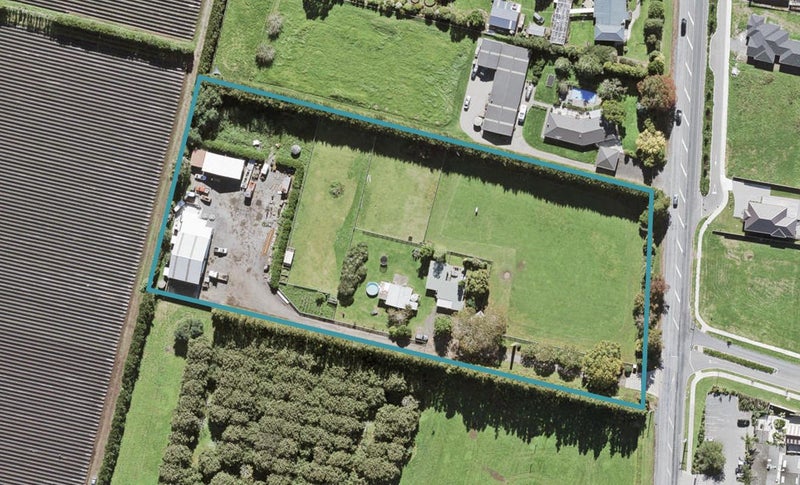 1170 Coatesville-Riverhead Highway, Kumeu - Carousel 1