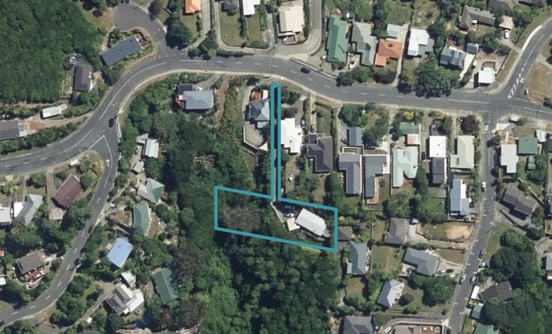 194 Miromiro Road, Normandale, Lower Hutt - Carousel 1
