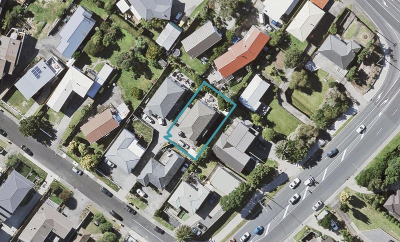 16A Hauraki Crescent, Pinehill, Auckland - Carousel 1