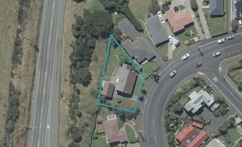 221 Pine Hill Road, Dalmore, Dunedin - Carousel 1