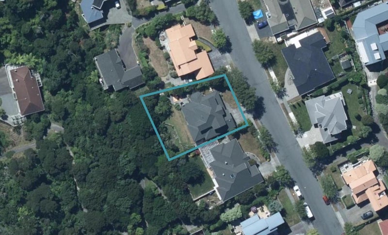 32 Samwell Drive, Whitby, Porirua - Carousel 1