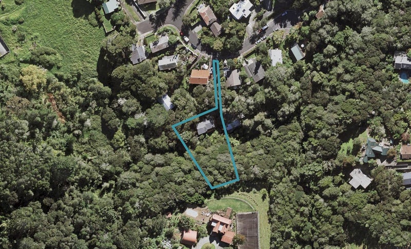 9 Caram Place, Birkenhead, Auckland - Carousel 1
