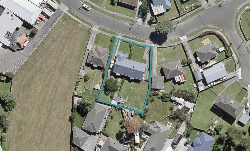 1/4 Hughes Crescent, Taita, Lower Hutt - Carousel 1