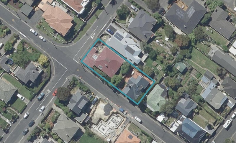 17 Lothian Street, Maori Hill, Dunedin - Carousel 1
