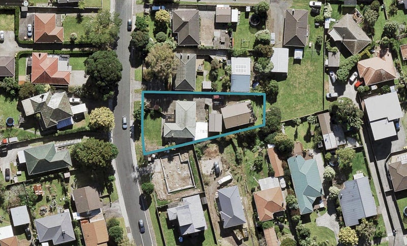 1/3 Kervil Avenue, Te Atatū Peninsula, Auckland - Carousel 1