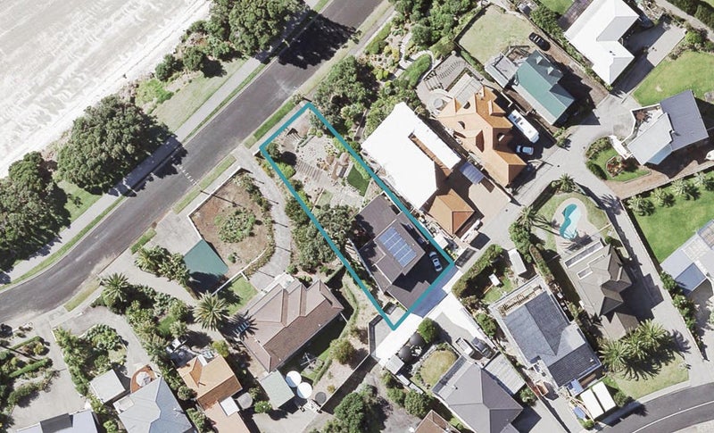 11 Omana Esplanade, Maraetai, Auckland - Carousel 1