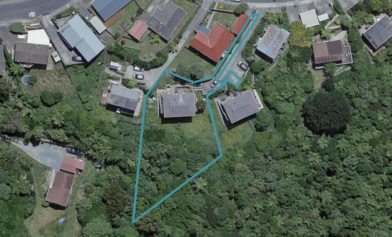 22 Cheltenham Terrace, Newlands, Wellington - Carousel 1