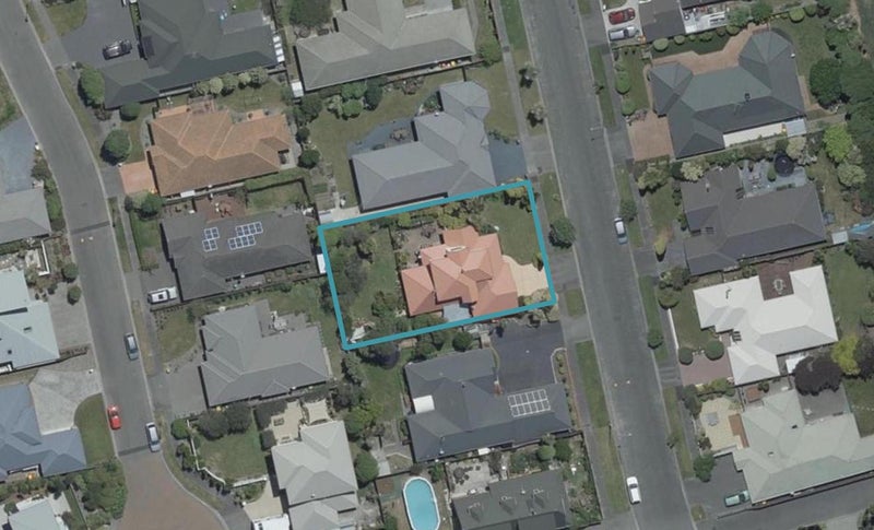 33 Orlando Crescent, Waimairi Beach, Christchurch - Carousel 1