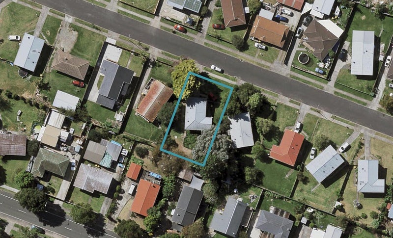 46 Darnell Crescent, Clover Park, Auckland - Carousel 1