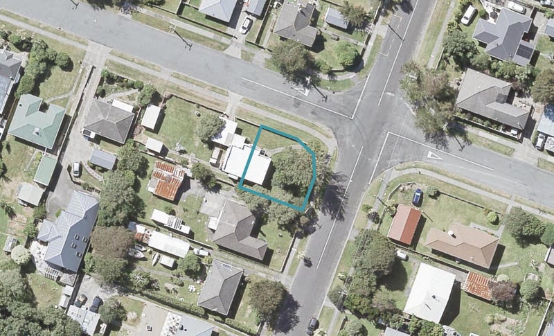 12 Wood Street, Wainuiomata, Lower Hutt - Carousel 1