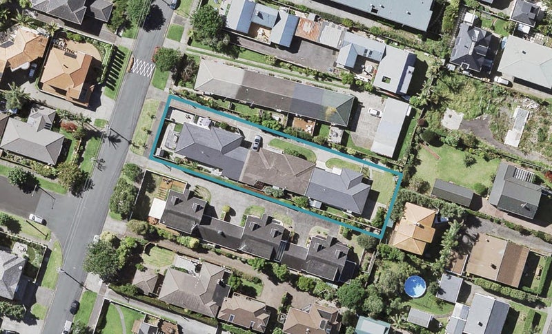 2/0 Saltburn Road, Milford, Auckland - Carousel 1