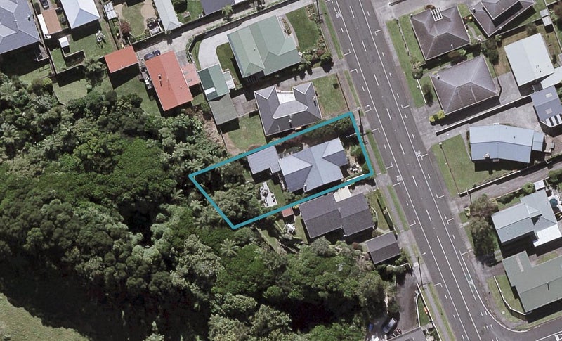 234 Mangorei Road, Merrilands, New Plymouth - Carousel 1
